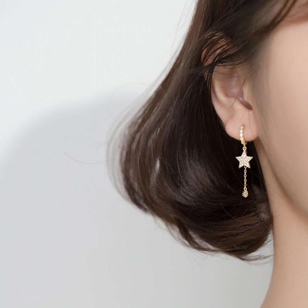 *NEW Gold Diamond Star Waterdrop Hoop Earrings - Picture 2 of 8